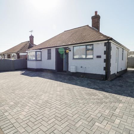 Seaside Retreat Villa Престатин Екстериор снимка
