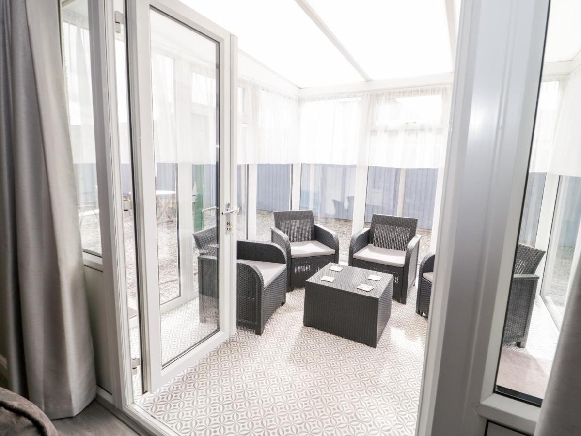 Seaside Retreat Villa Престатин Екстериор снимка